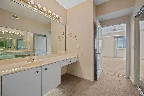 7727 Southampton Terrace Tamarac FL 33321