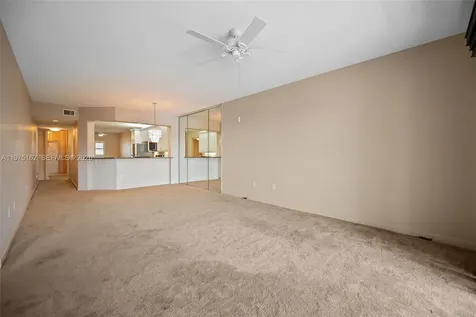 7727 Southampton Terrace Tamarac FL 33321