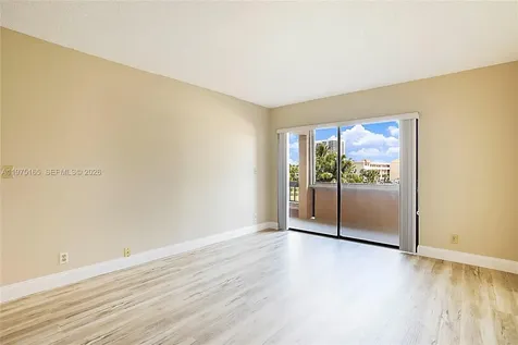1036 Us Highway 1 North Palm Beach FL 33408