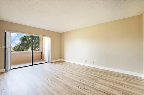1036 Us Highway 1 North Palm Beach FL 33408