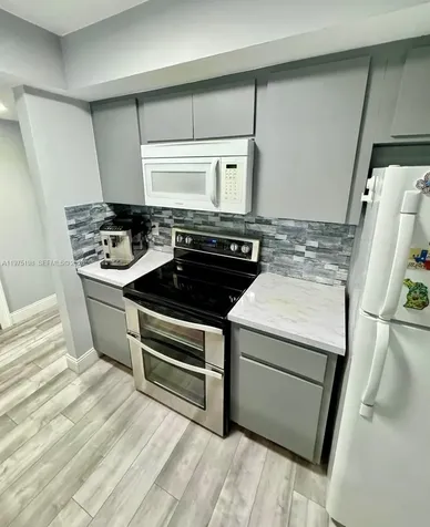 284 NW 69th Avenue Plantation FL 33317