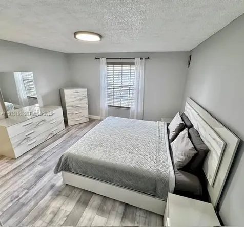 284 NW 69th Avenue Plantation FL 33317