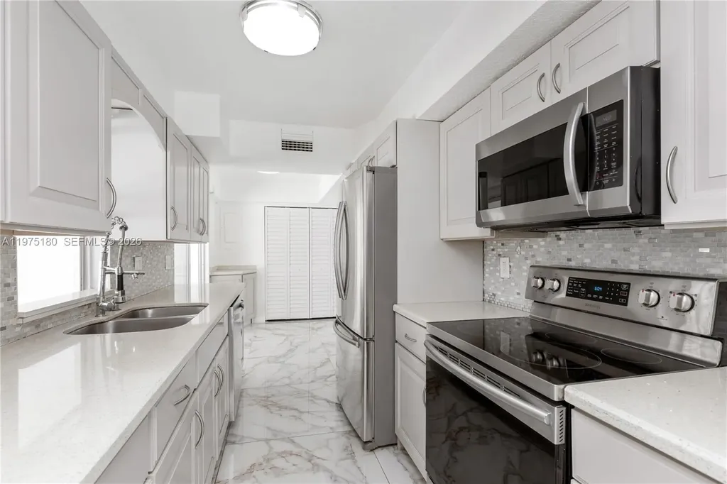 7906 NW 74th Avenue Tamarac FL 33321
