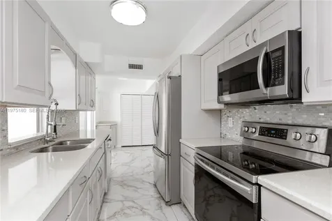 7906 NW 74th Avenue Tamarac FL 33321