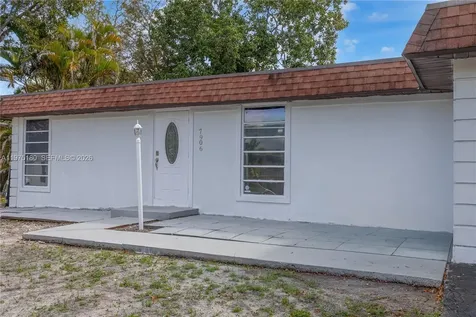 7906 NW 74th Avenue Tamarac FL 33321