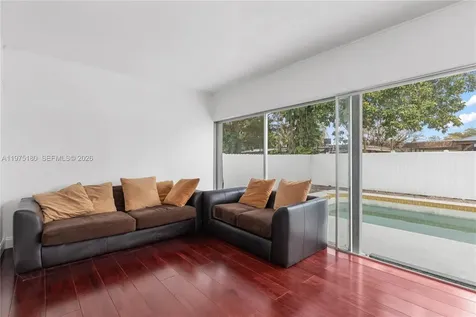 7906 NW 74th Avenue Tamarac FL 33321