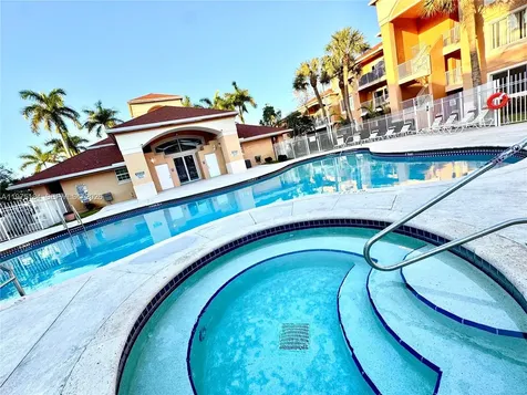 6900 SW 39th Street Davie FL 33314