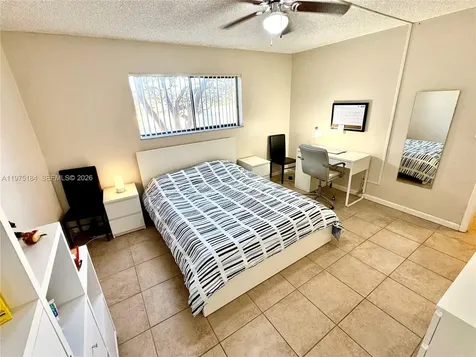 6900 SW 39th Street Davie FL 33314