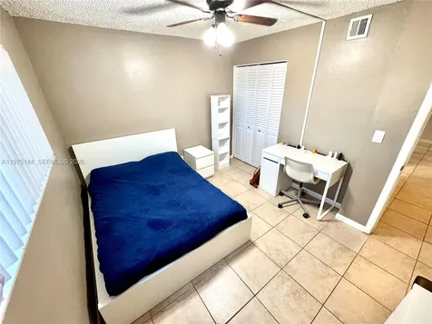 6900 SW 39th Street Davie FL 33314