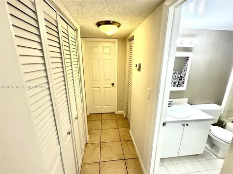 6900 SW 39th Street Davie FL 33314