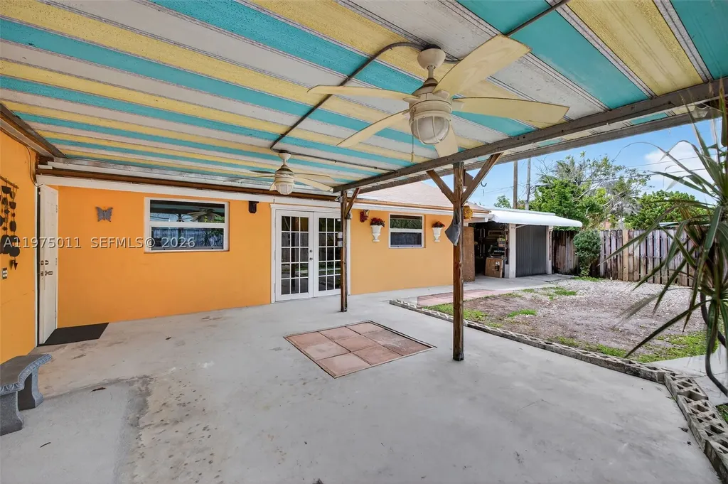 2543 Liberty Street Hollywood FL 33020