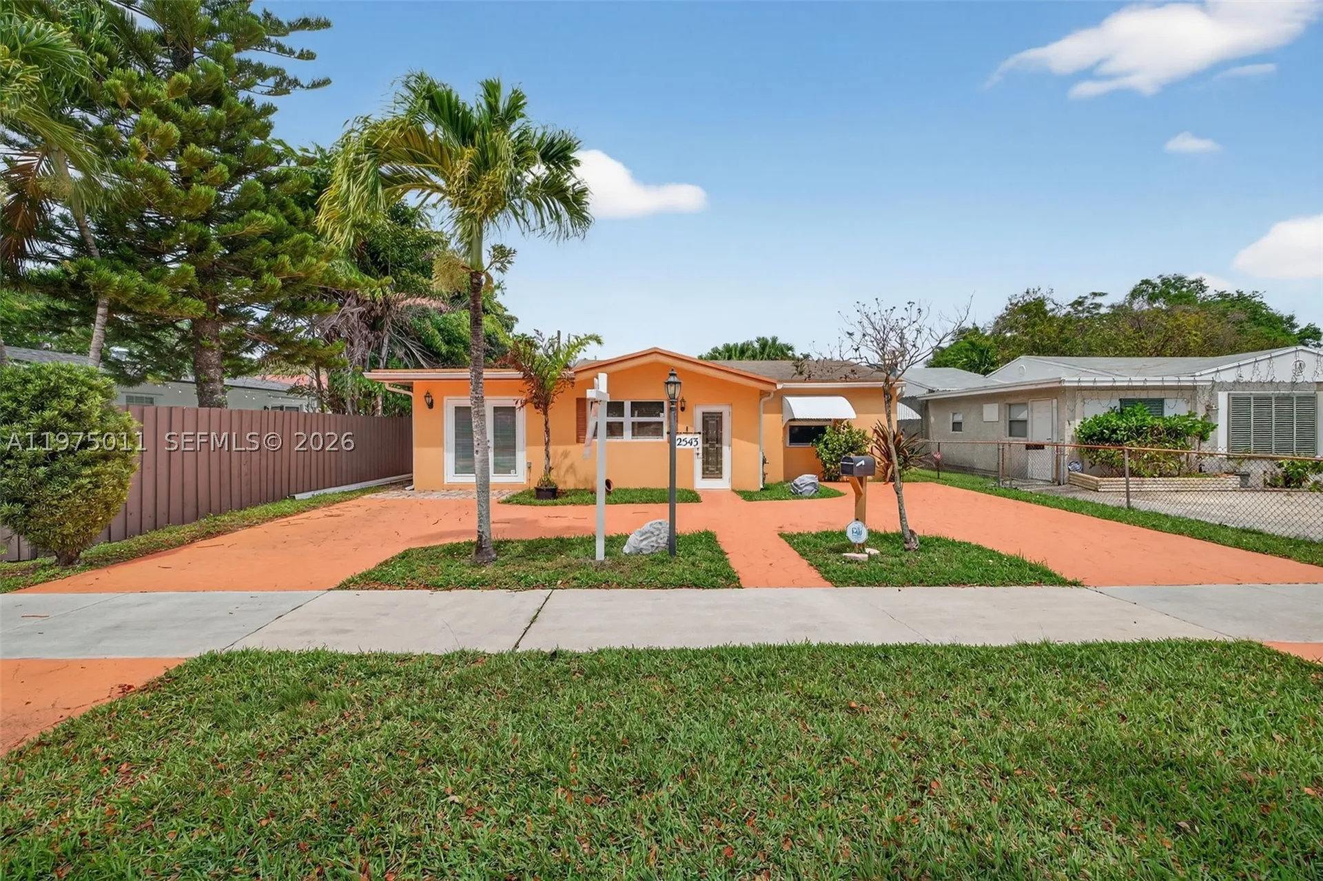 2543 Liberty Street Hollywood FL 33020