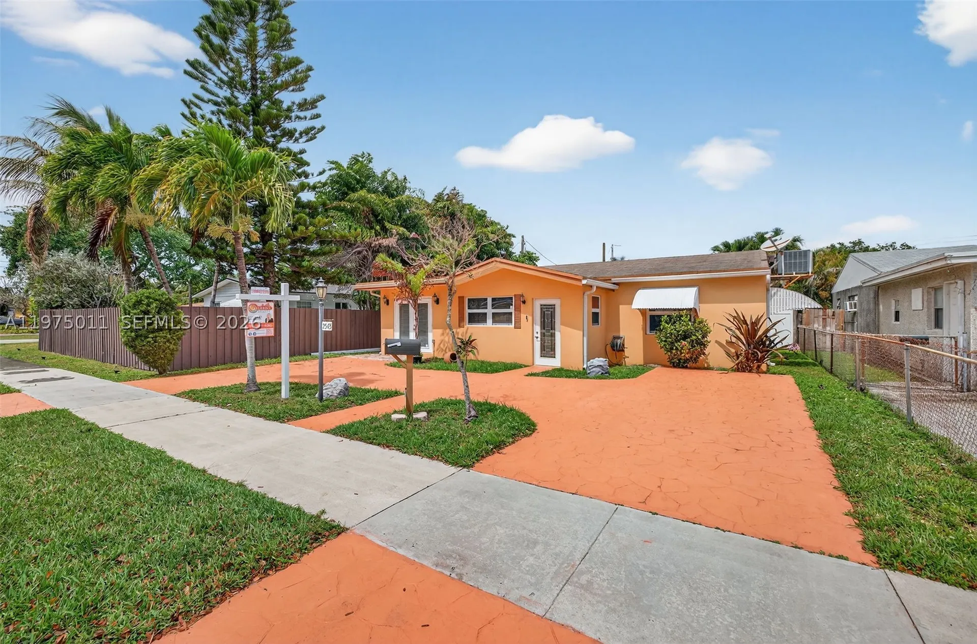 2543 Liberty Street Hollywood FL 33020