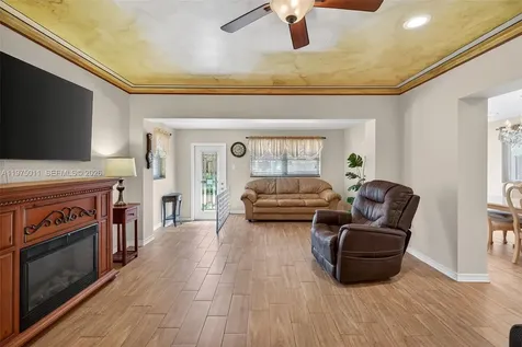 2543 Liberty Street Hollywood FL 33020