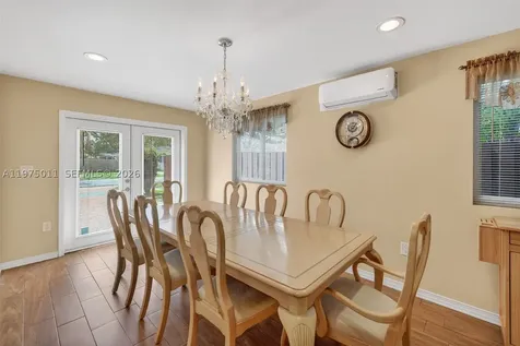 2543 Liberty Street Hollywood FL 33020