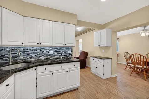 2543 Liberty Street Hollywood FL 33020