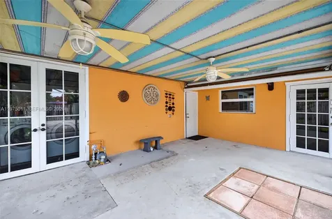 2543 Liberty Street Hollywood FL 33020