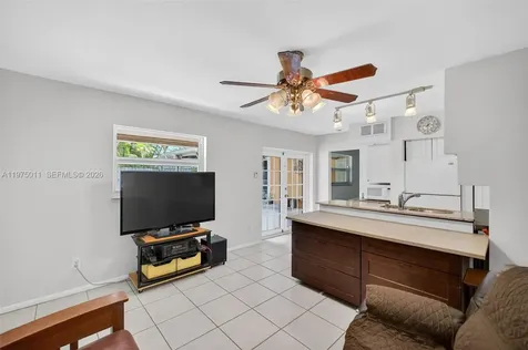 2543 Liberty Street Hollywood FL 33020