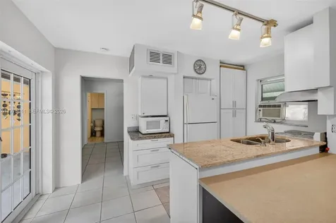 2543 Liberty Street Hollywood FL 33020