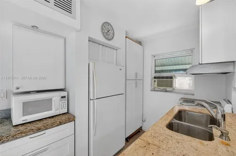 2543 Liberty Street Hollywood FL 33020