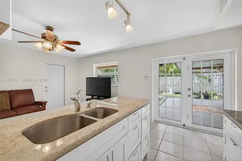 2543 Liberty Street Hollywood FL 33020