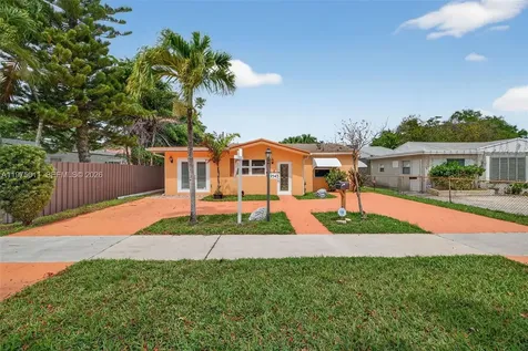 2543 Liberty Street Hollywood FL 33020