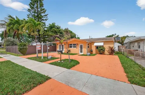 2543 Liberty Street Hollywood FL 33020