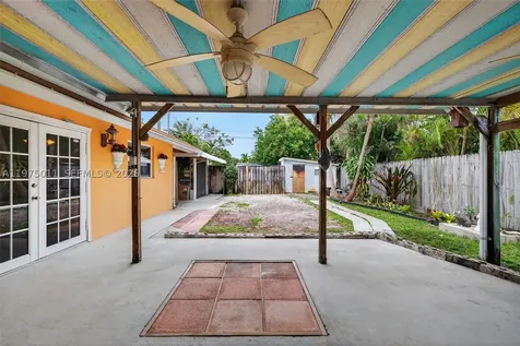 2543 Liberty Street Hollywood FL 33020