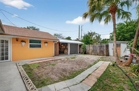 2543 Liberty Street Hollywood FL 33020