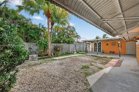 2543 Liberty Street Hollywood FL 33020