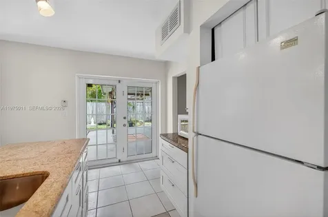 2543 Liberty Street Hollywood FL 33020