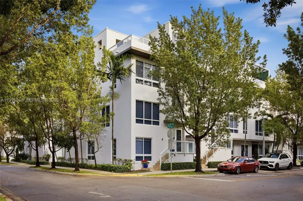 6671 NW 105th Place Doral FL 33178