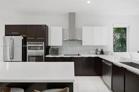 6671 NW 105th Place Doral FL 33178