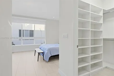 6671 NW 105th Place Doral FL 33178