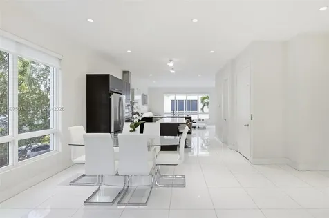 6671 NW 105th Place Doral FL 33178