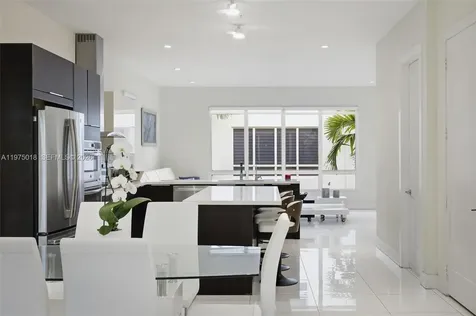 6671 NW 105th Place Doral FL 33178