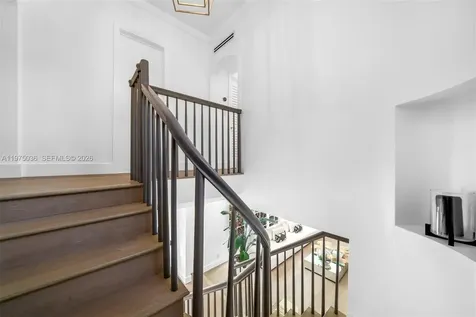 939 W 47th Court Miami Beach FL 33140