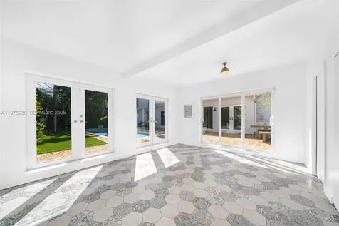 939 W 47th Court Miami Beach FL 33140