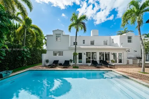 939 W 47th Court Miami Beach FL 33140
