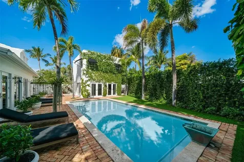 939 W 47th Court Miami Beach FL 33140