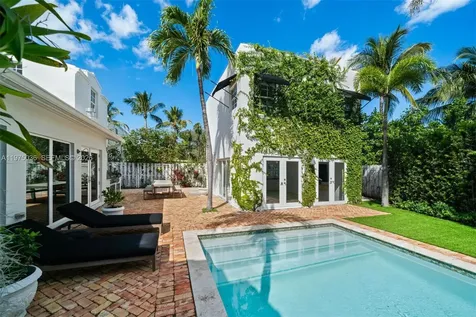939 W 47th Court Miami Beach FL 33140