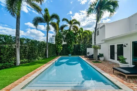 939 W 47th Court Miami Beach FL 33140