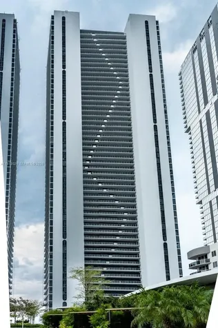 711 NE 23rd Terrace Miami FL 33137