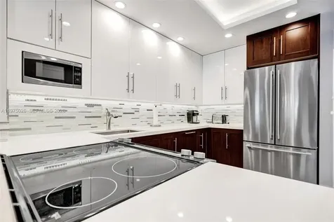 450 Paradise Isle Boulevard Hallandale Beach FL 33009