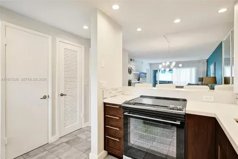 450 Paradise Isle Boulevard Hallandale Beach FL 33009