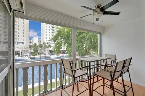 450 Paradise Isle Boulevard Hallandale Beach FL 33009