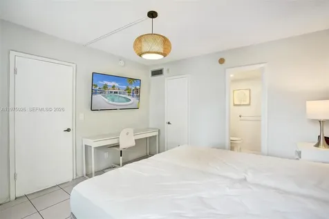 450 Paradise Isle Boulevard Hallandale Beach FL 33009
