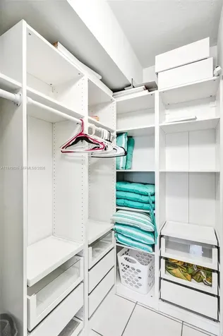 450 Paradise Isle Boulevard Hallandale Beach FL 33009