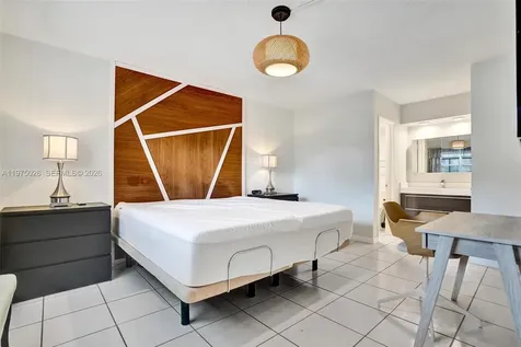 450 Paradise Isle Boulevard Hallandale Beach FL 33009