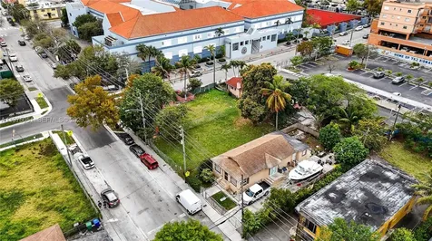 136 SW 11th Avenue Miami FL 33130